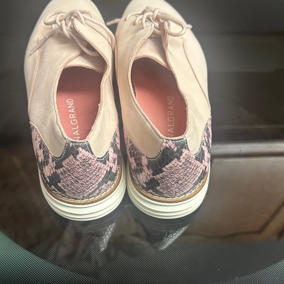 Cole Haan Women's Oxfords in Cream and White - Picture 4 of 12